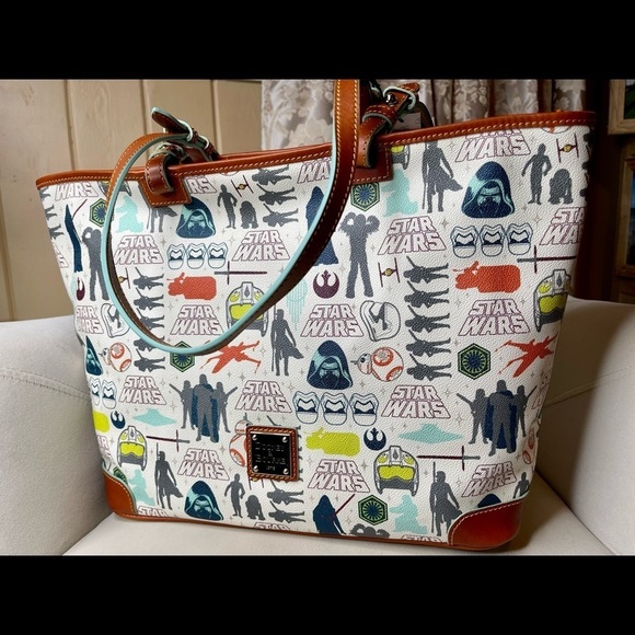 New! Disney Dooney & Bourke Star Wars The Force Awakens Shopper Tote Bag Purse - Picture 1 of 6